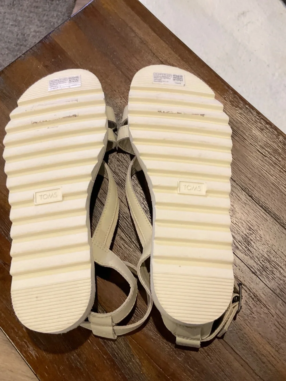 Toms’ Rory Ankle Strap Sandal Leather Beige Size 9